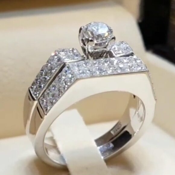 925 Silver Plated Sparkling Engagement/Wedding Ring for Couples, VIP026 - Picture 5 of 7